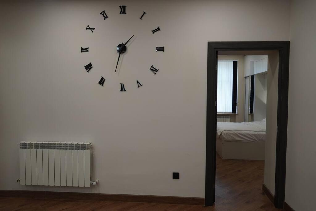 Lovely, Newly Remodeled Apartment In Yerevan! Esterno foto