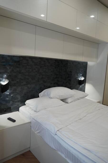 Lovely, Newly Remodeled Apartment In Yerevan! Esterno foto